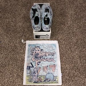 Authentic 44 Vans (Robert Williams)